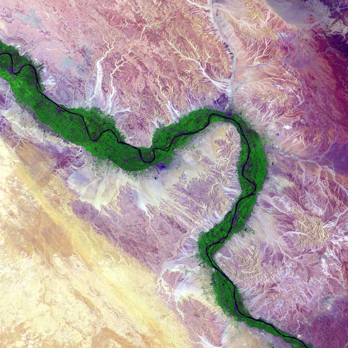 Tackling challenges in Sudan's agriculture sector using Cubesats
